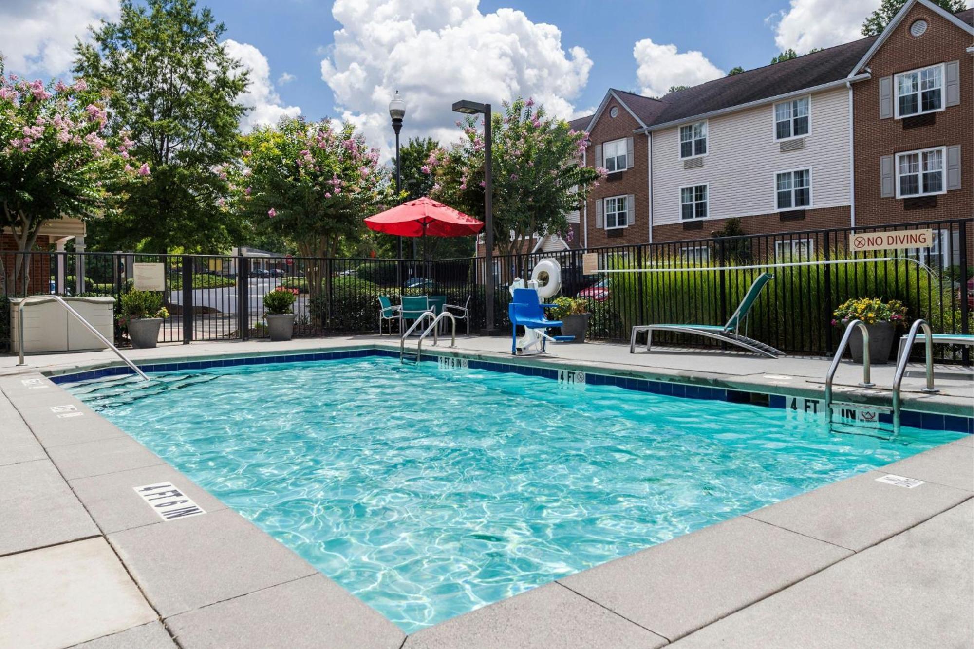 Towneplace Suites By Marriott Atlanta Kennesaw Exterior photo